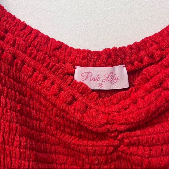 Pink Lily boutique Red smocked blouse size Medium - Picture 4 of 8